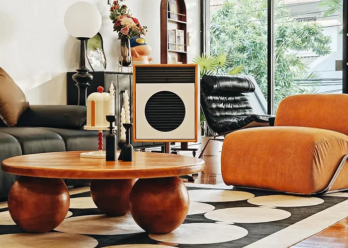 4br Modern Art With Free Wi-fi Netflix Vinyl Villa Bangkok