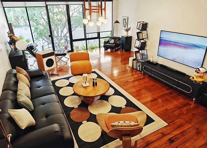 Villa 4br Modern Art With Free Wi-fi Netflix Vinyl