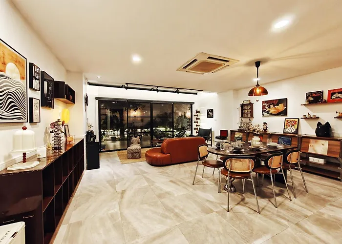 Villa 4br Modern Art With Free Wi-fi Netflix Vinyl *