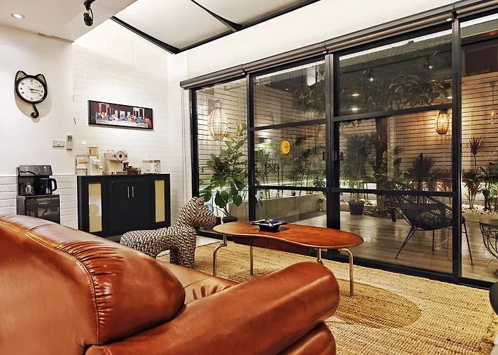 Villa 4br Modern Art With Free Wi-fi Netflix Vinyl