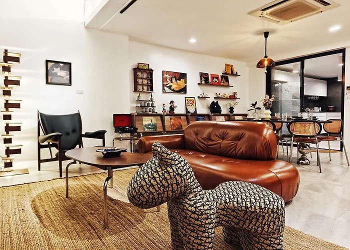4br Modern Art With Free Wi-fi Netflix Vinyl * Bangkok