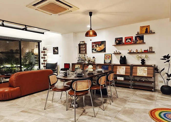 4br Modern Art With Free Wi-fi Netflix Vinyl Bangkok