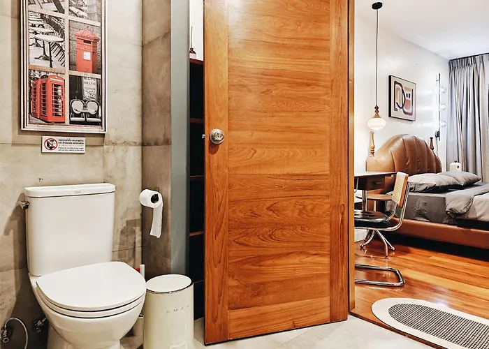 Villa 4br Modern Art With Free Wi-fi Netflix Vinyl Bangkok