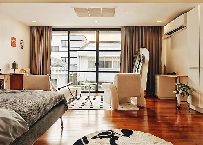 Villa 4br Modern Art With Free Wi-fi Netflix Vinyl *