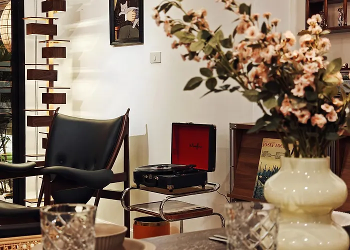 4br Modern Art With Free Wi-fi Netflix Vinyl * Bangkok