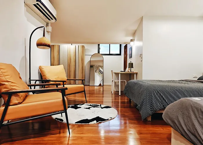4br Modern Art With Free Wi-fi Netflix Vinyl * Bangkok