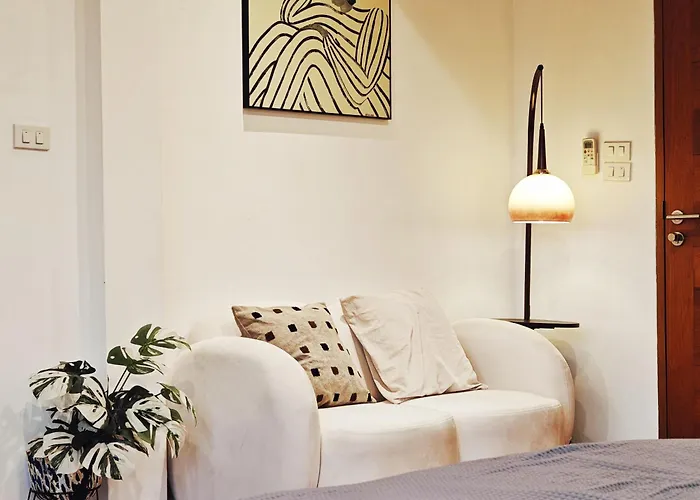 4br Modern Art With Free Wi-fi Netflix Vinyl * Bangkok