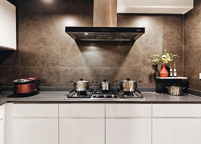Villa 4br Modern Art With Free Wi-fi Netflix Vinyl Bangkok
