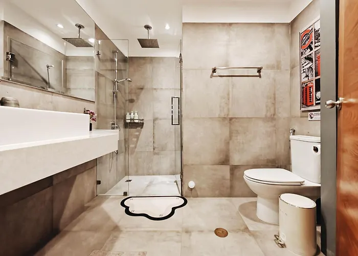 4br Modern Art With Free Wi-fi Netflix Vinyl Bangkok